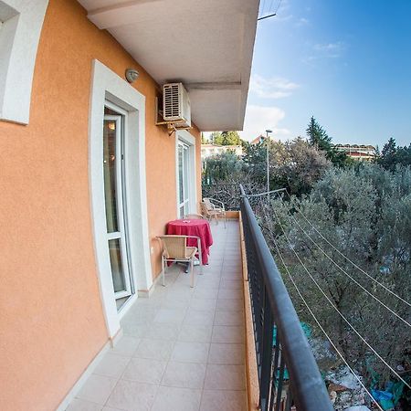 Villa Nadezda Petrovac Exteriör bild