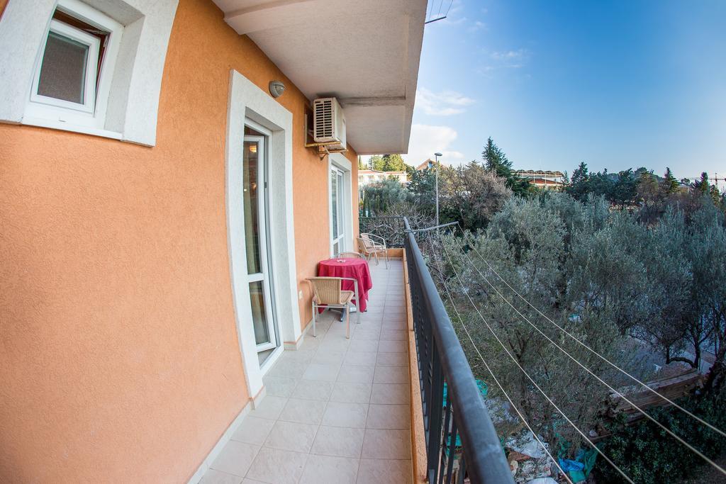 Villa Nadezda Petrovac Exteriör bild