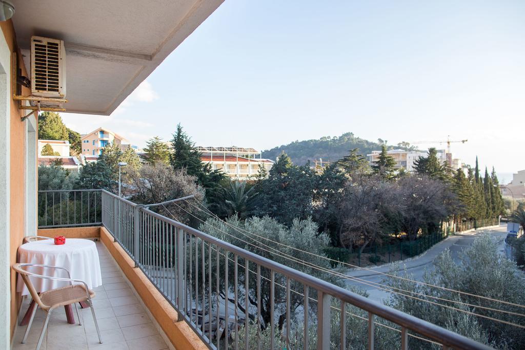 Villa Nadezda Petrovac Exteriör bild
