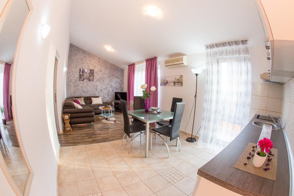 Villa Nadezda Petrovac Exteriör bild